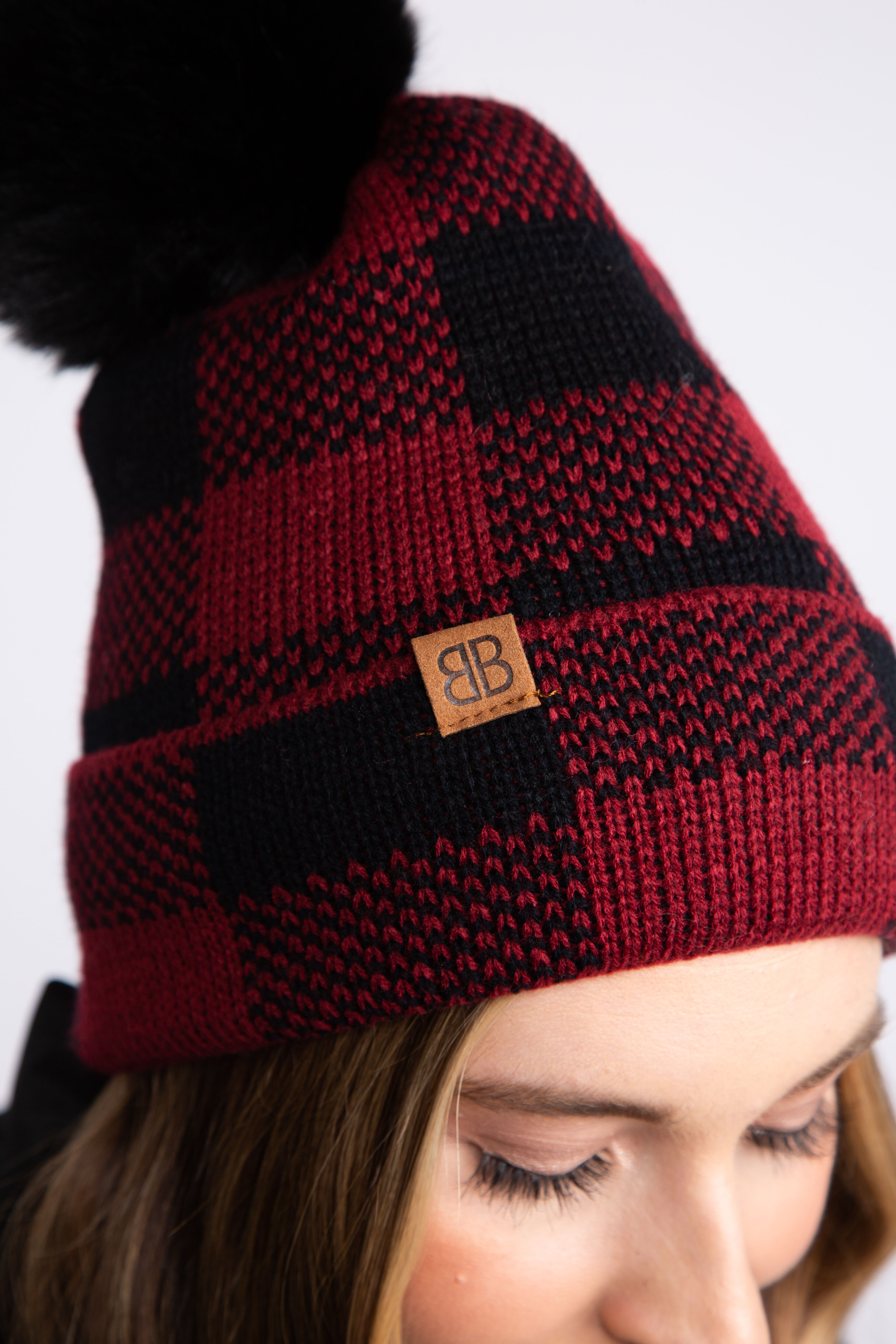 bb women toque red buffalo plaid Image 4