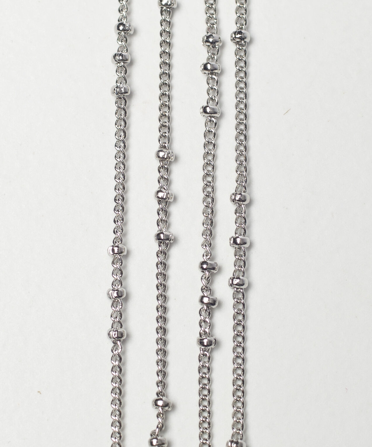 double leaf pendant necklace Image 4