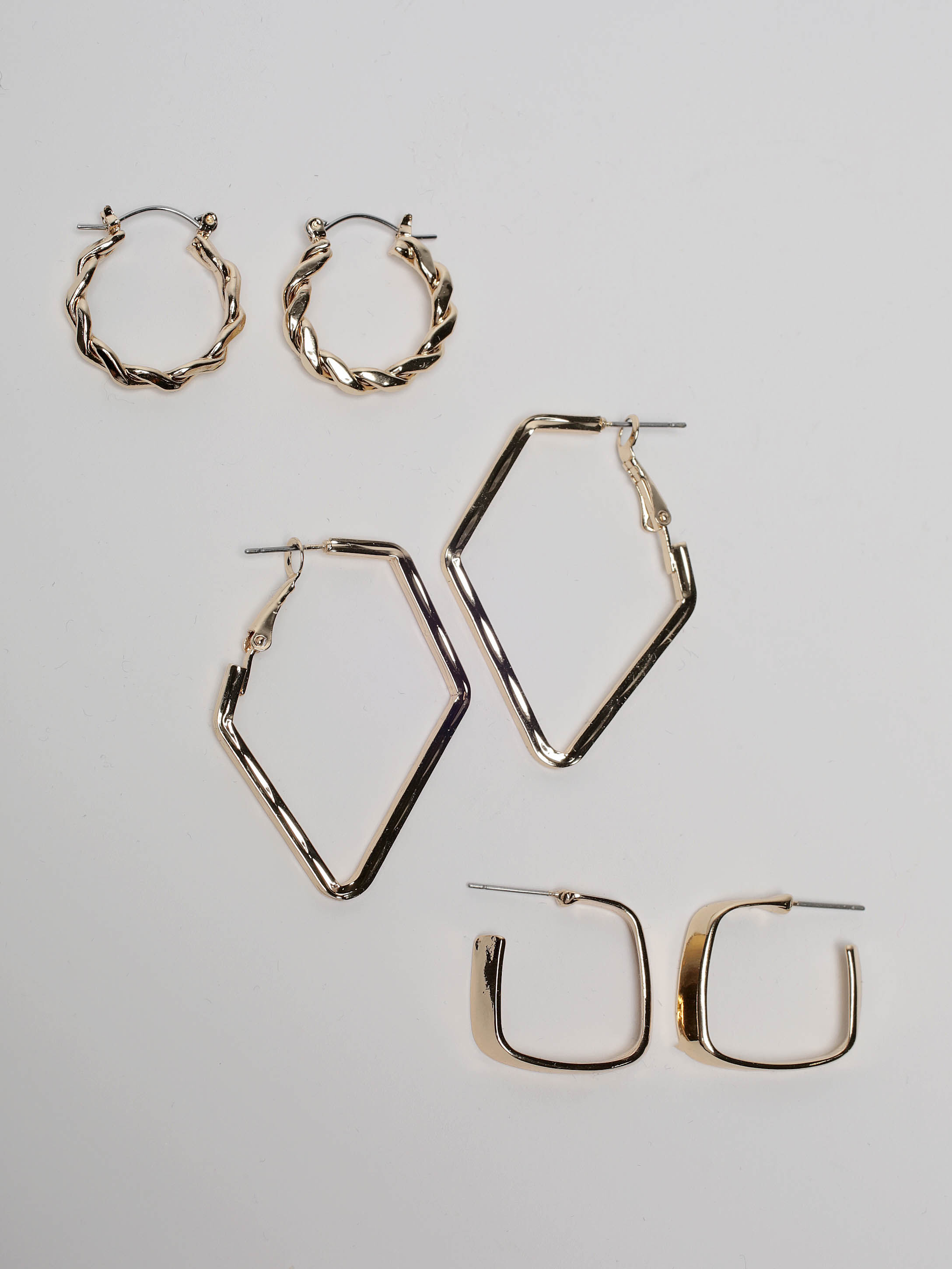 3 pack medium hoops Image 1