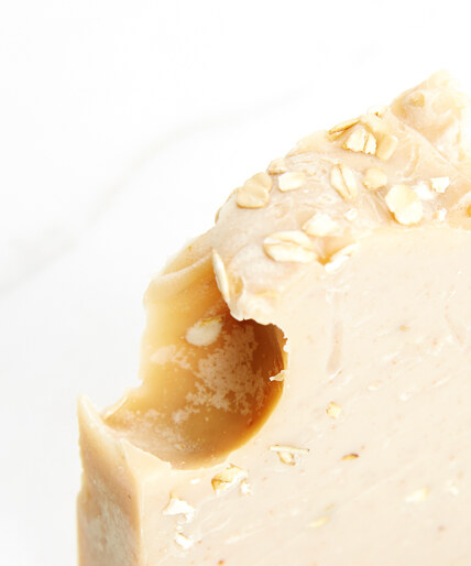 oatmeal milk & honey soap bar Image 2