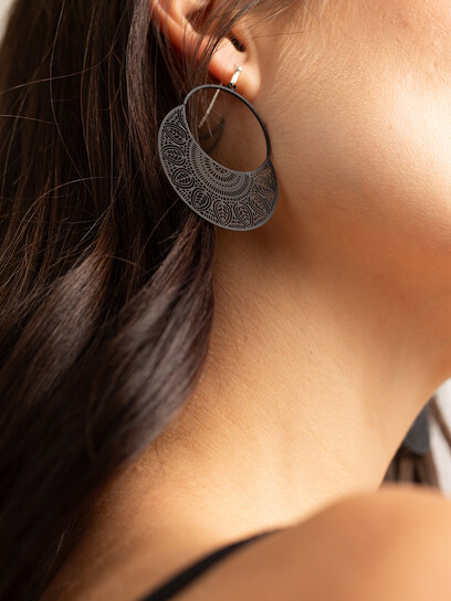 black filigree circle earring