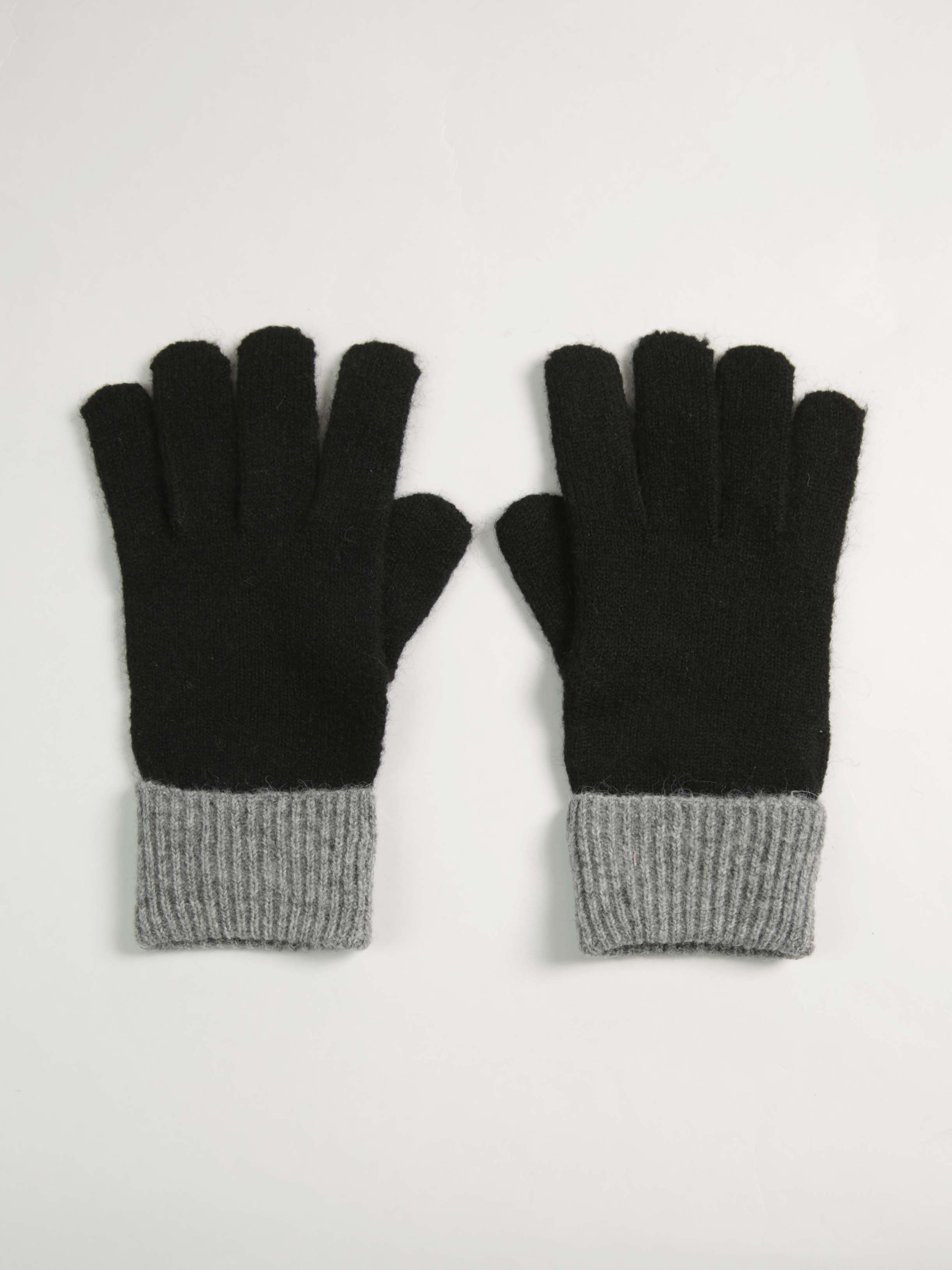 women's color block gloves Image 1
