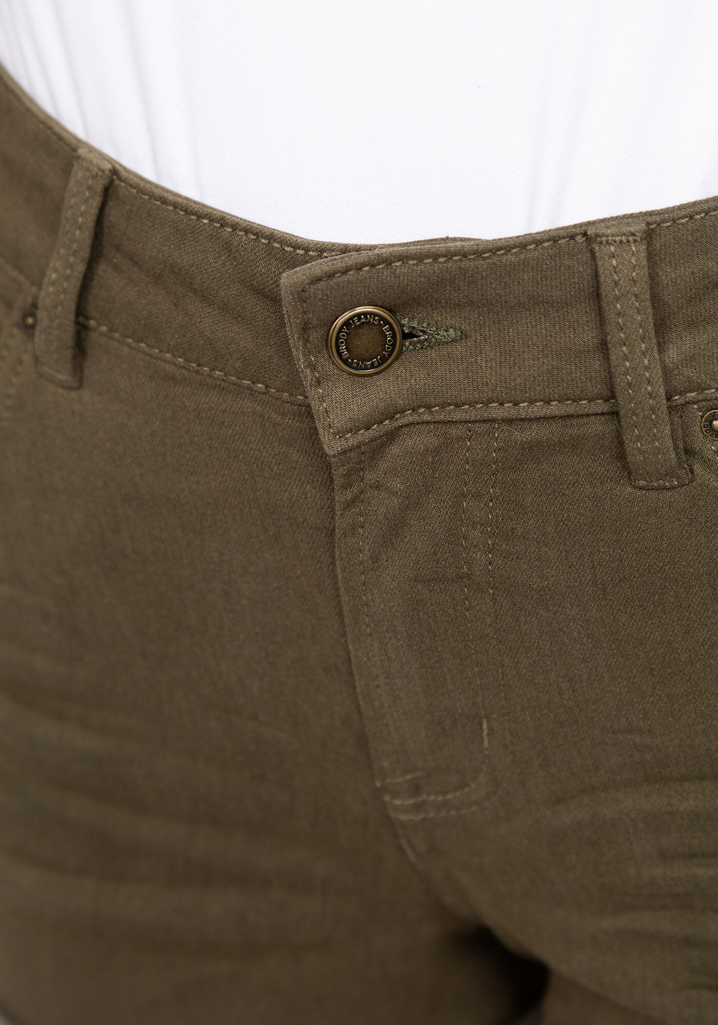 high rise cuffed shortie Image 4