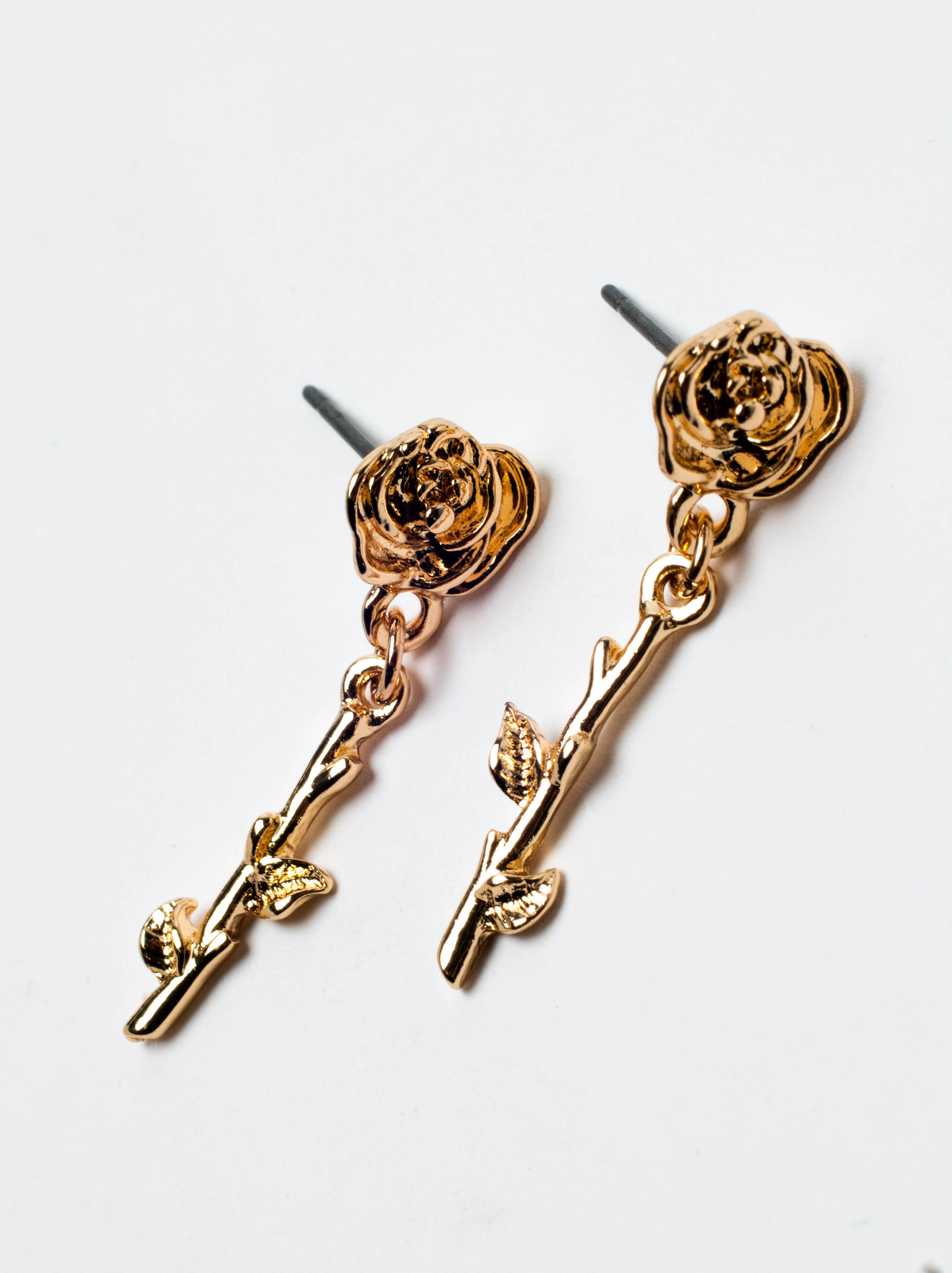 3 pack heart and rose earrings Image 2