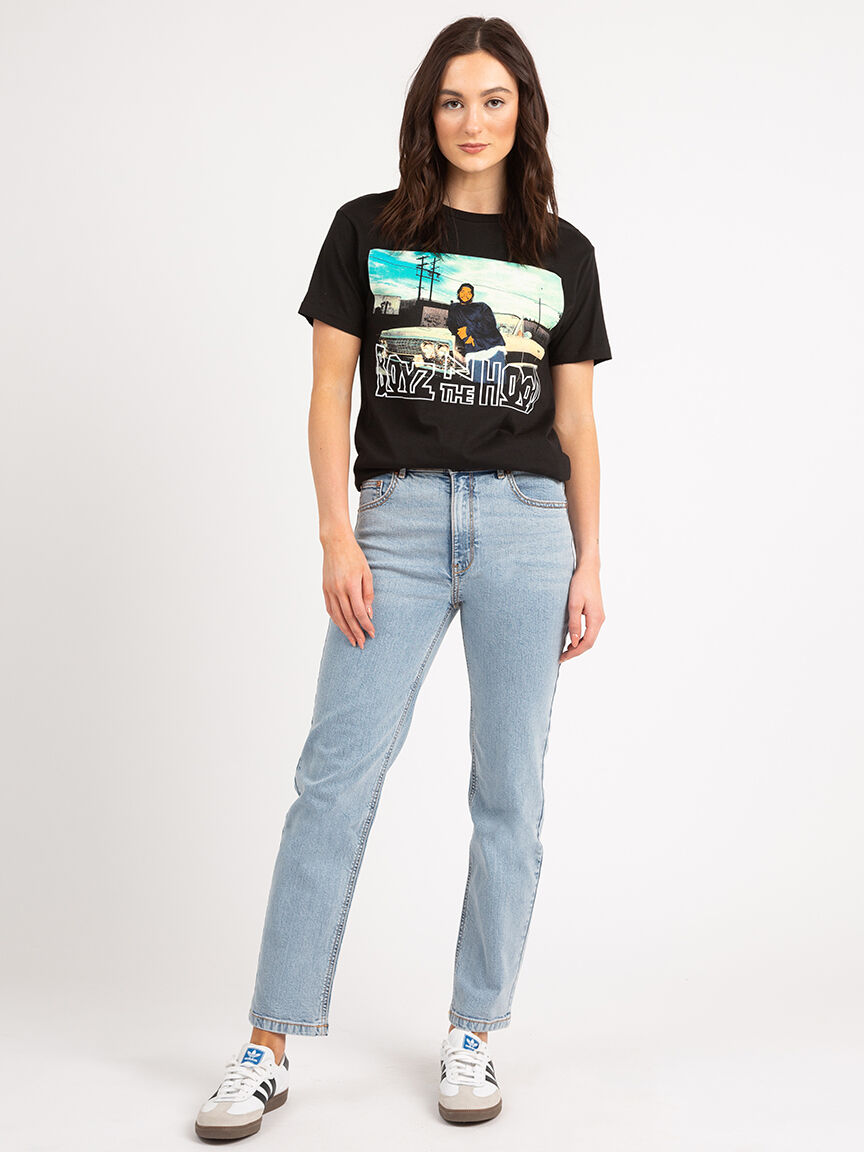 graphic t-shirt Image 3