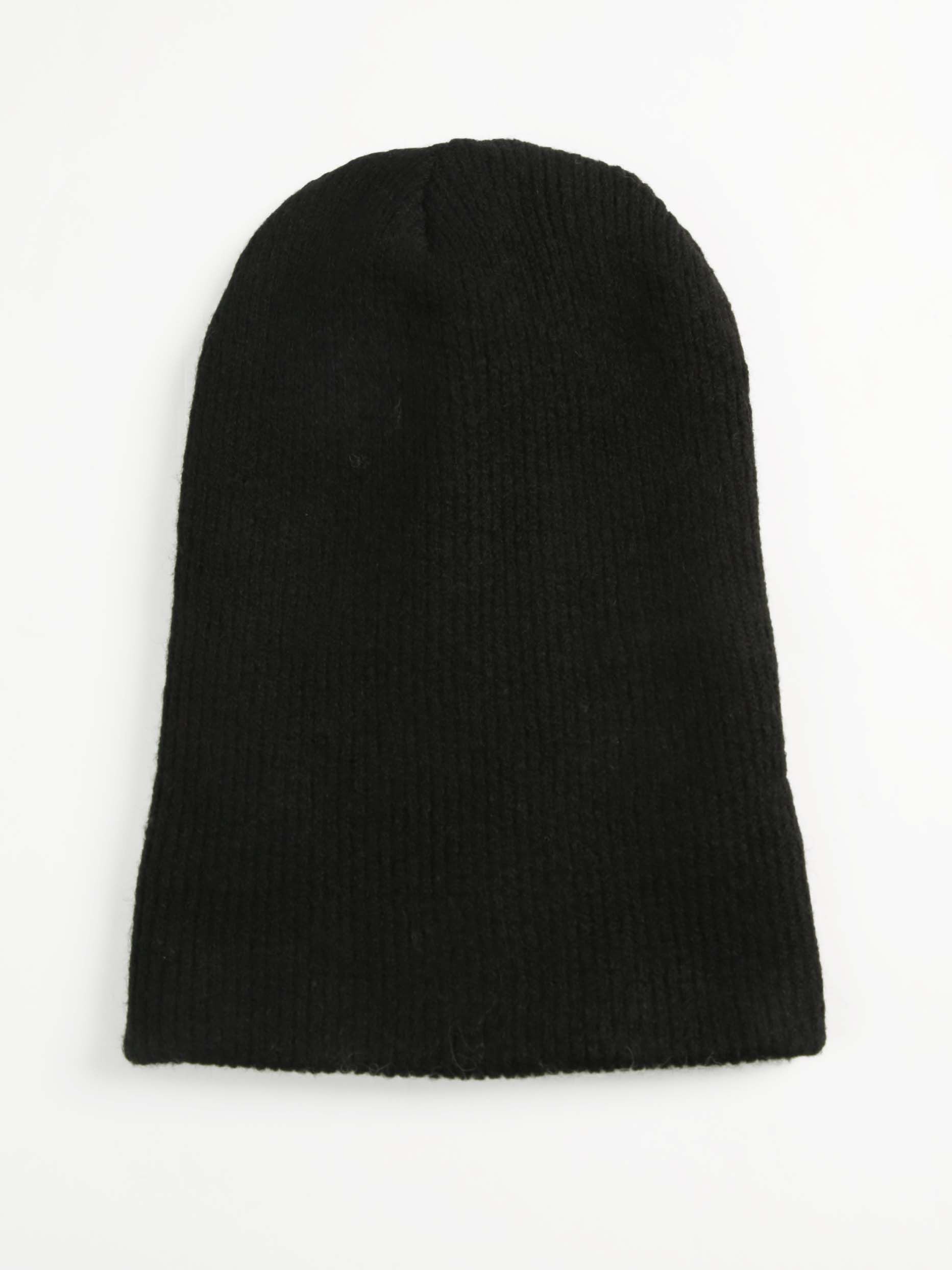reversible winter hat Image 3