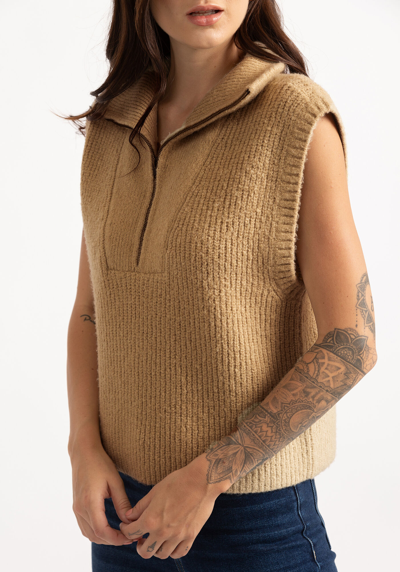 1/2 zip sleeveless pop over Image 6