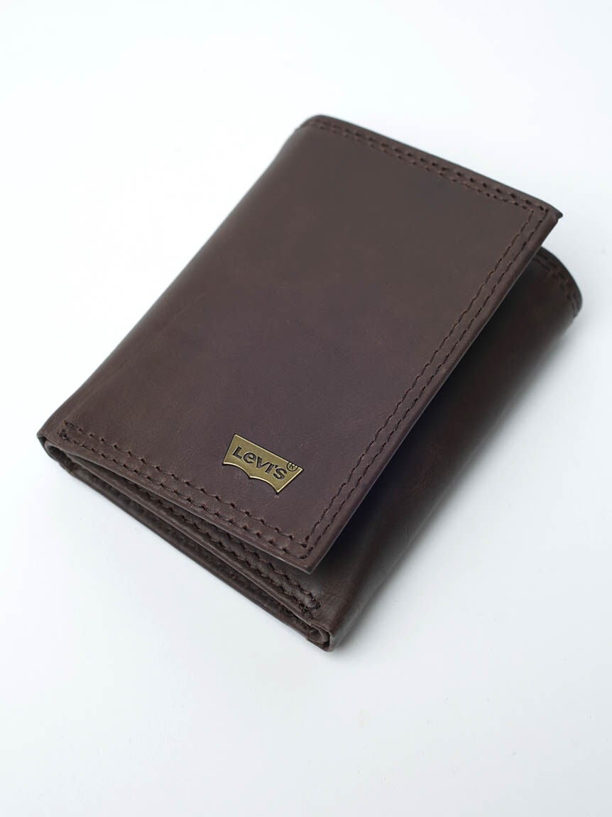 extra capacity trifold wallet Image 1