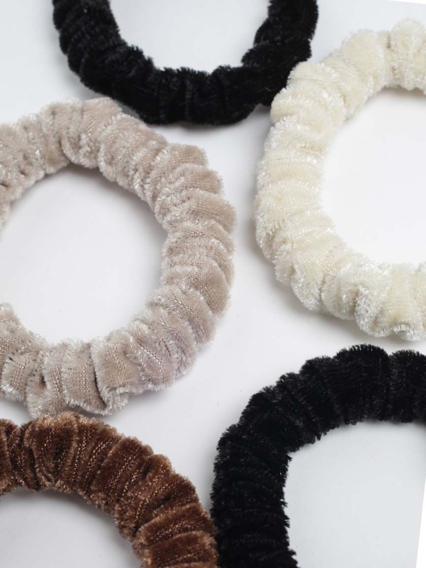 5 pack velvet hair ties Image 4