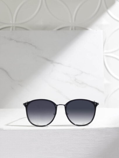 black round frame sunglasses