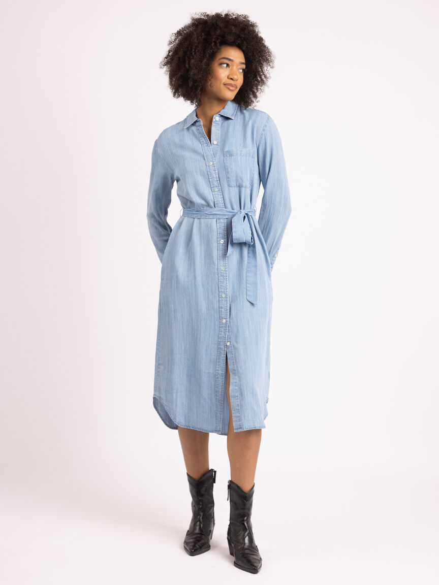 calix chambray midi dress Image 3