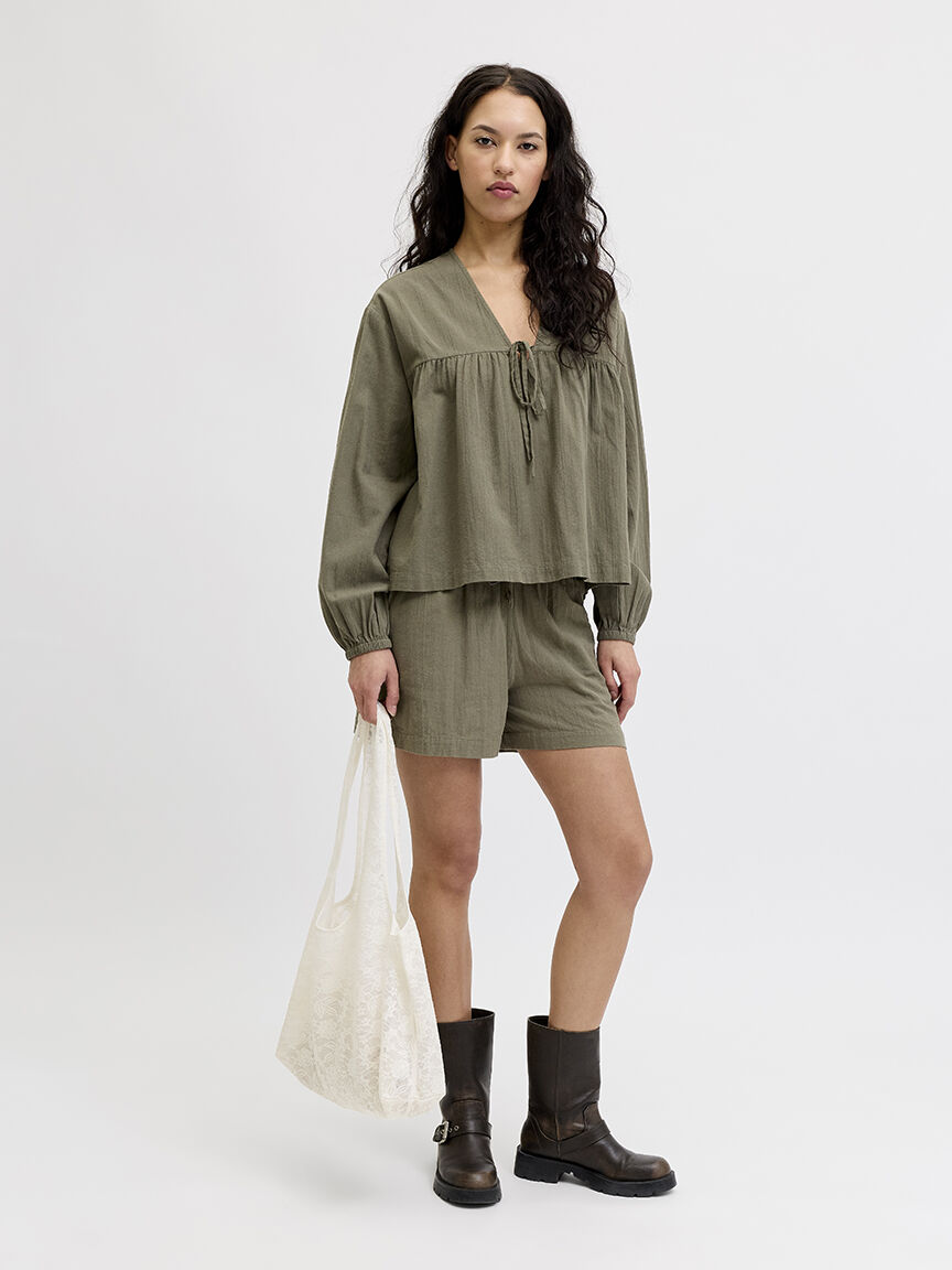 kia structured shorts