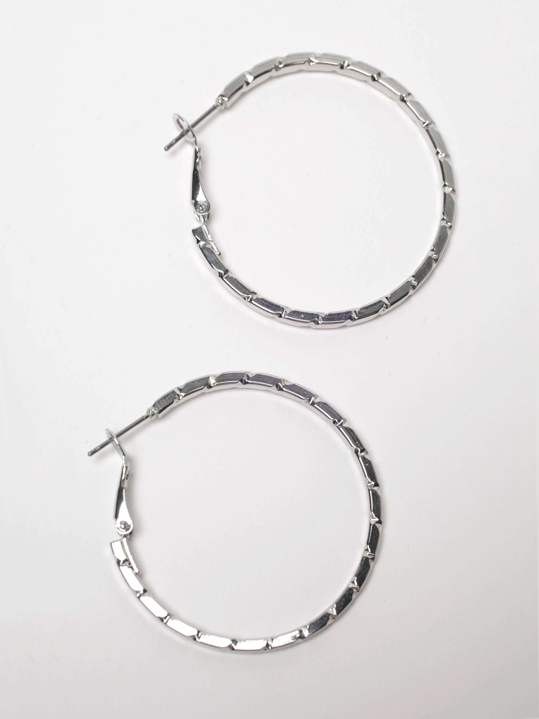 textured silver hoop Image 1