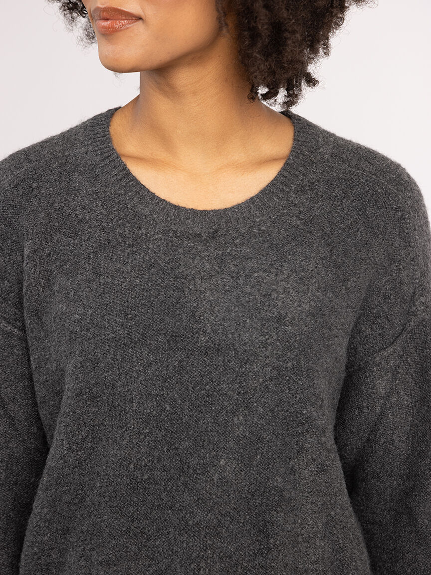 yuki crew neck sweater