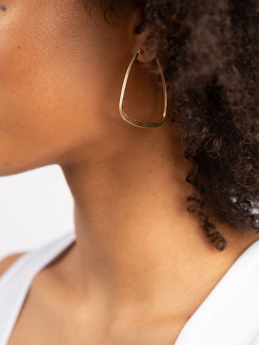 triangle hoop earring Image 6
