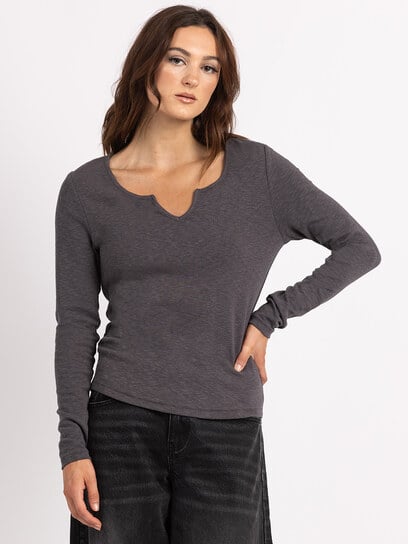 payton notch neck top payton notch neck top