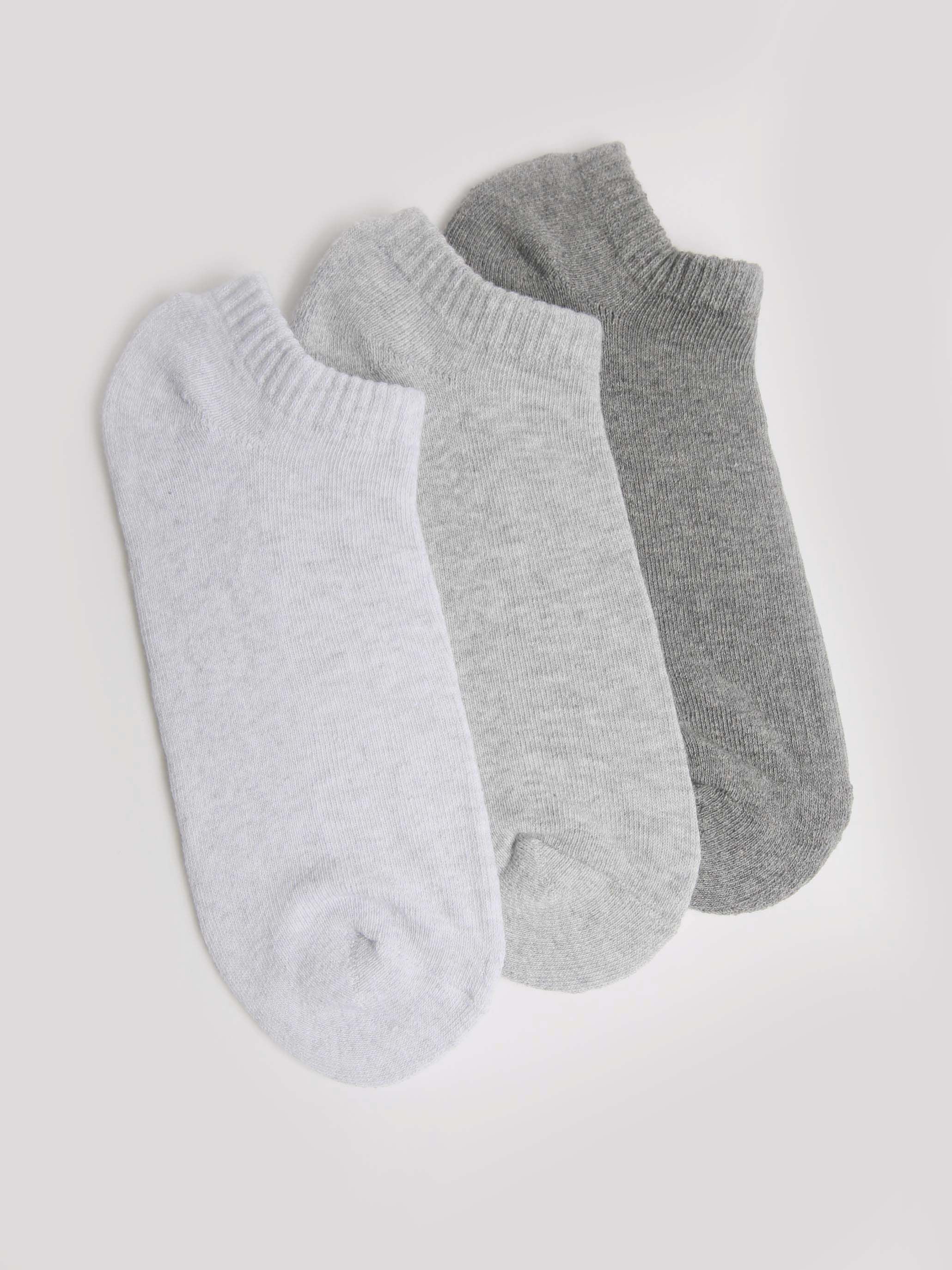 women's essential 3 pack no-show socks Image 1