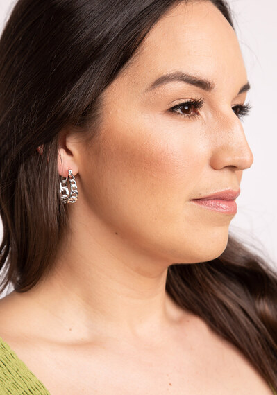 earrings with chain details earrings with chain details Image 1