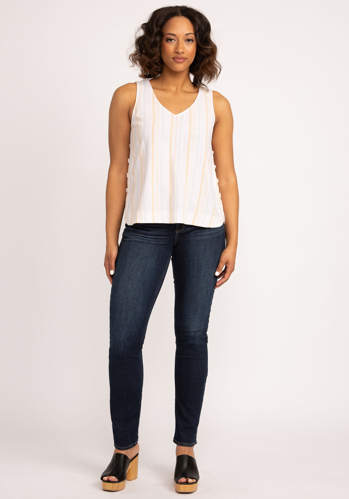 millie v-neck tank top Image 3