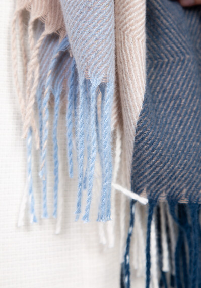 plaid oblong scarf w tassels Image 6