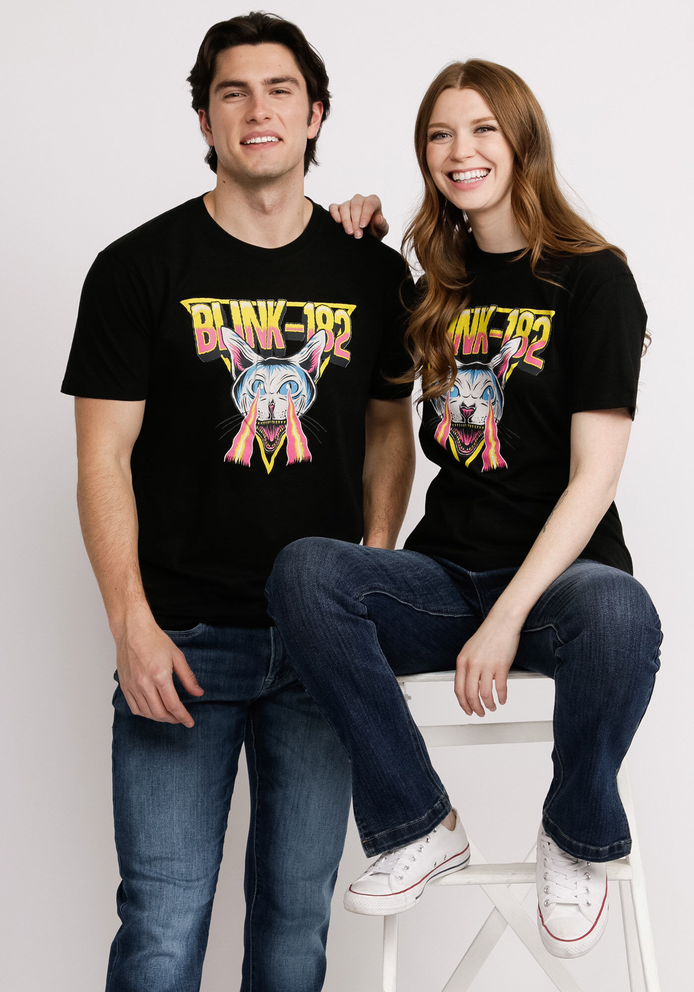 cat laser eyes t-shirt Image 1