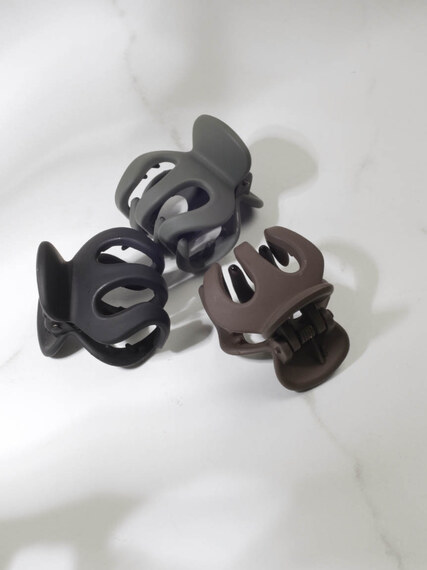 3 pack mini claw clips Image 3