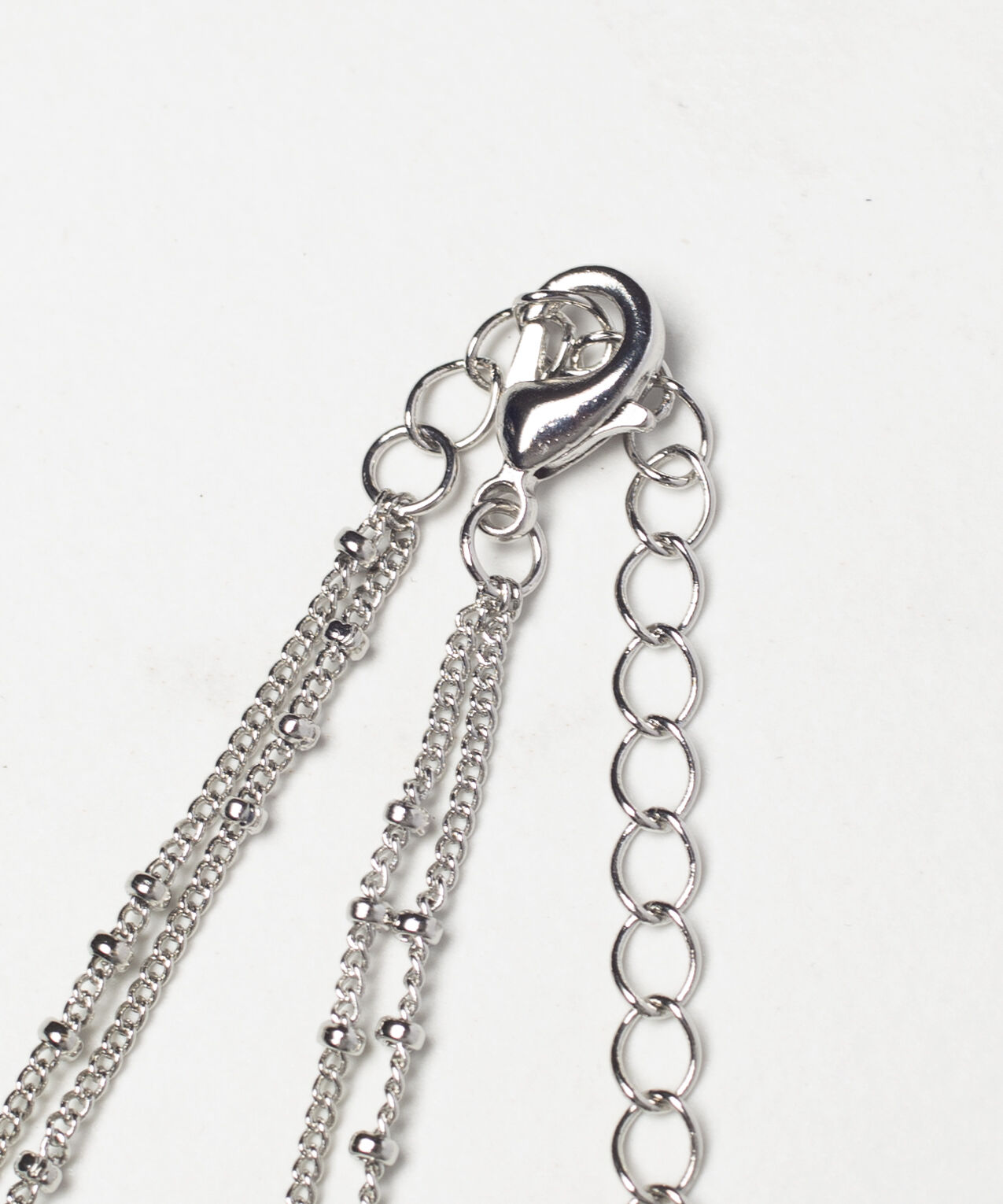 double leaf pendant necklace Image 5