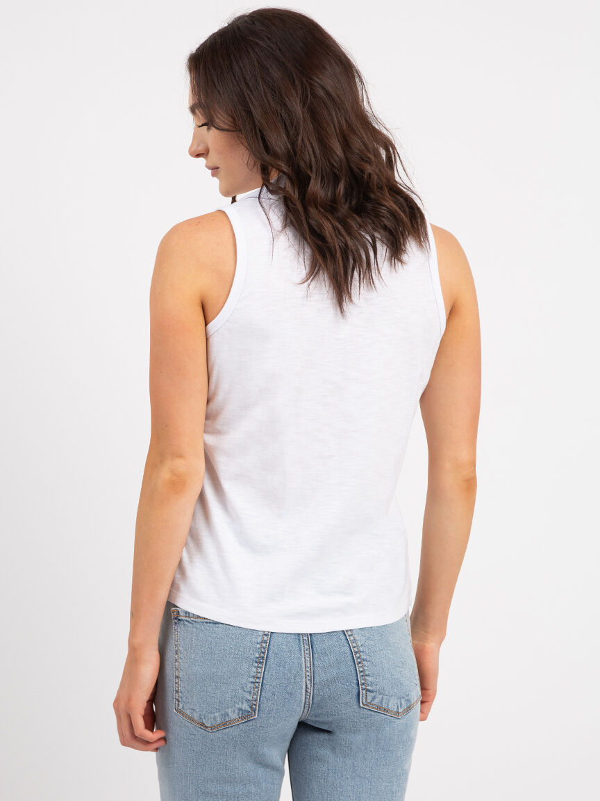 sleeveless button front top Image 3