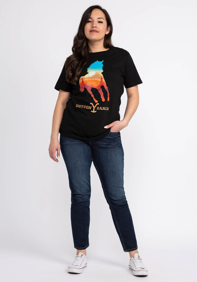 yellowstone horse scene graphic t-shirt Image 5