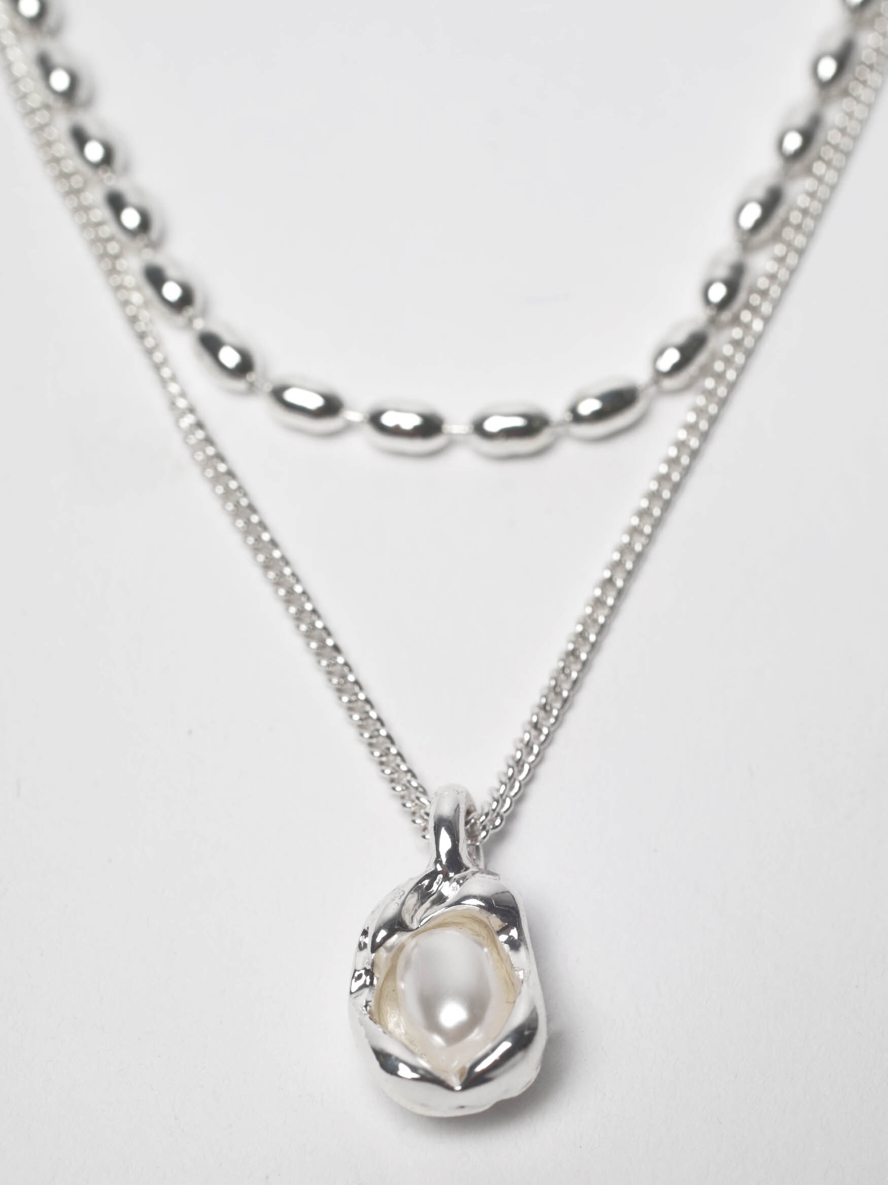 layered pearl necklace Image 1
