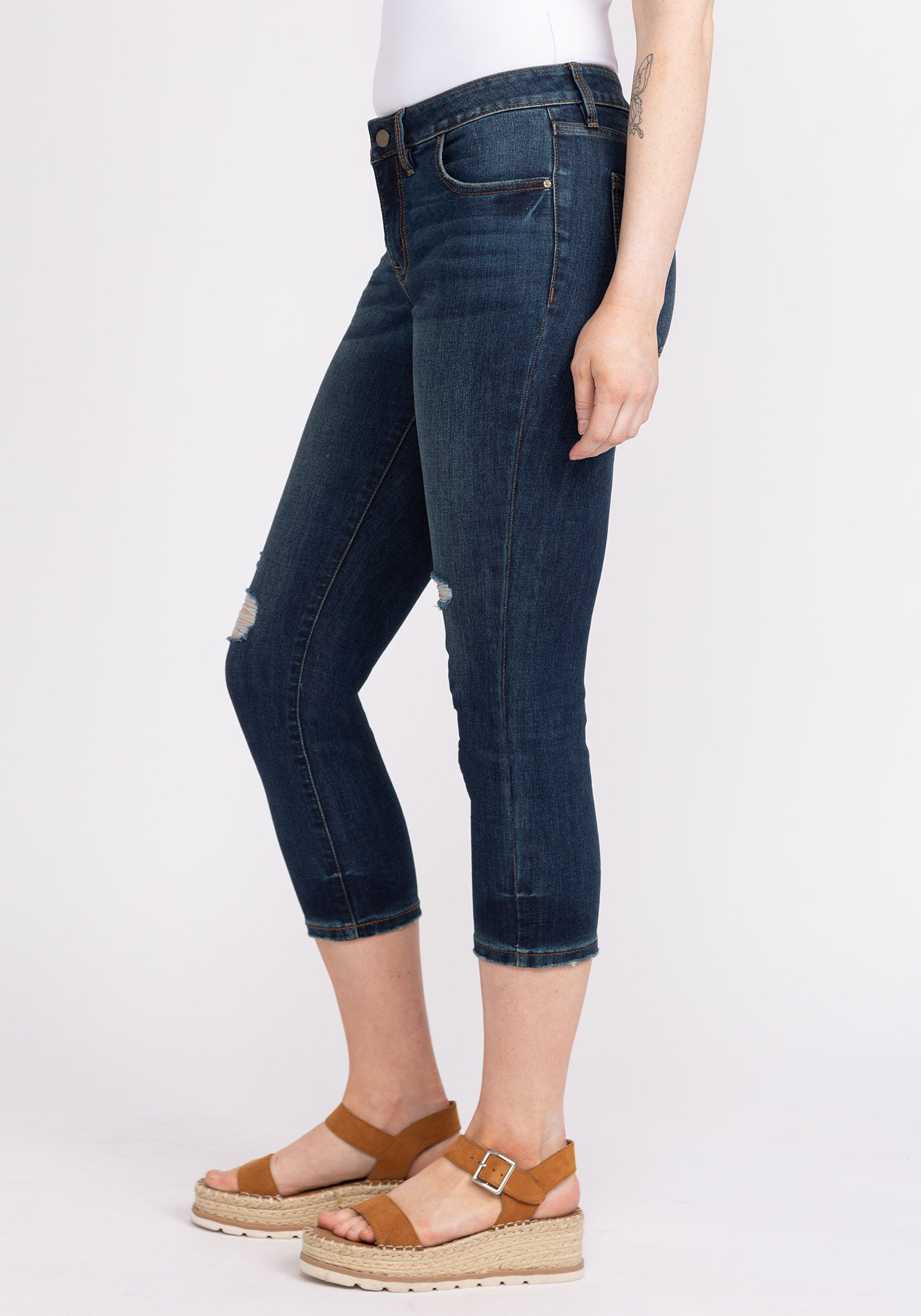 mid-rise capris Image 4