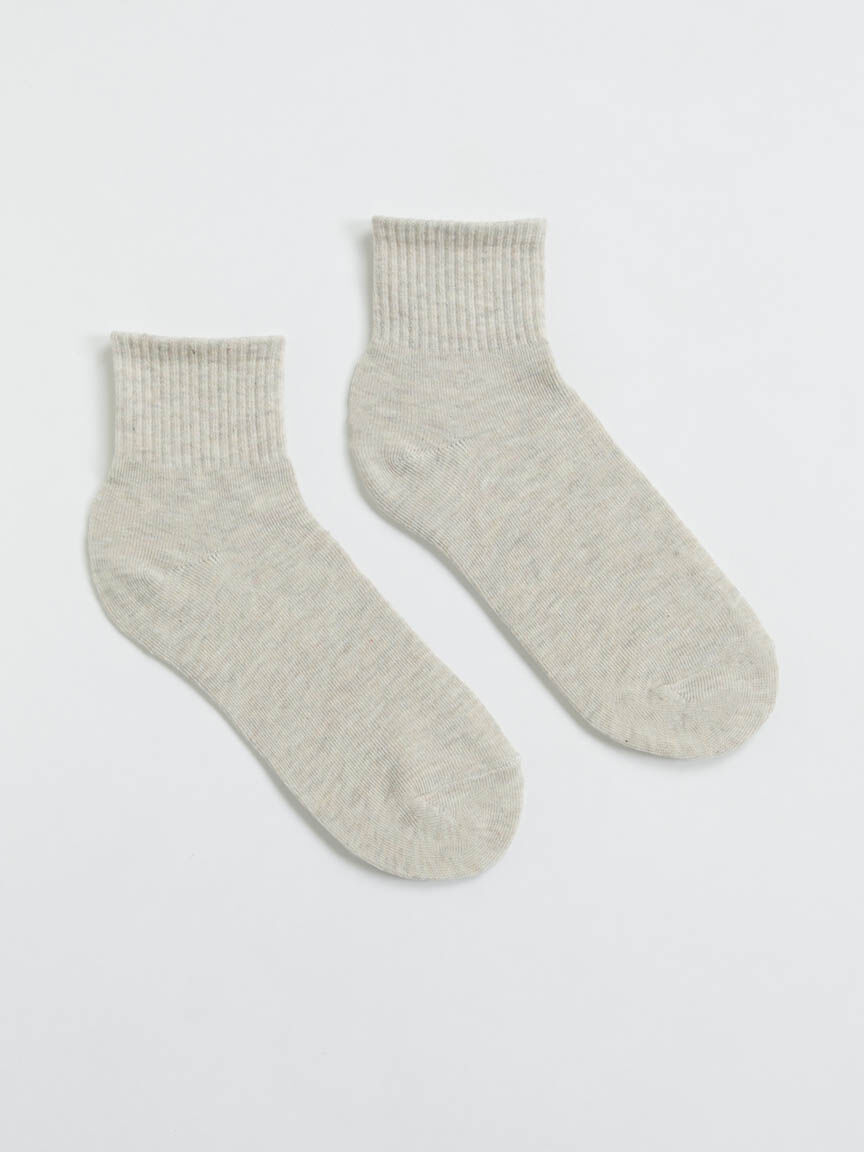 women's essential 3 pack crew socks Image 2