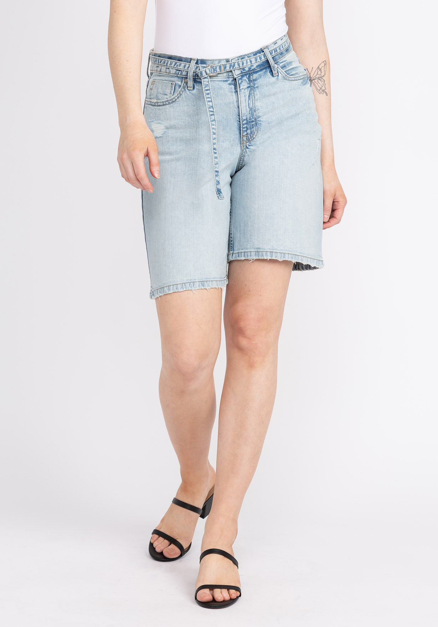 high rise bermuda shorts with belt Image 2