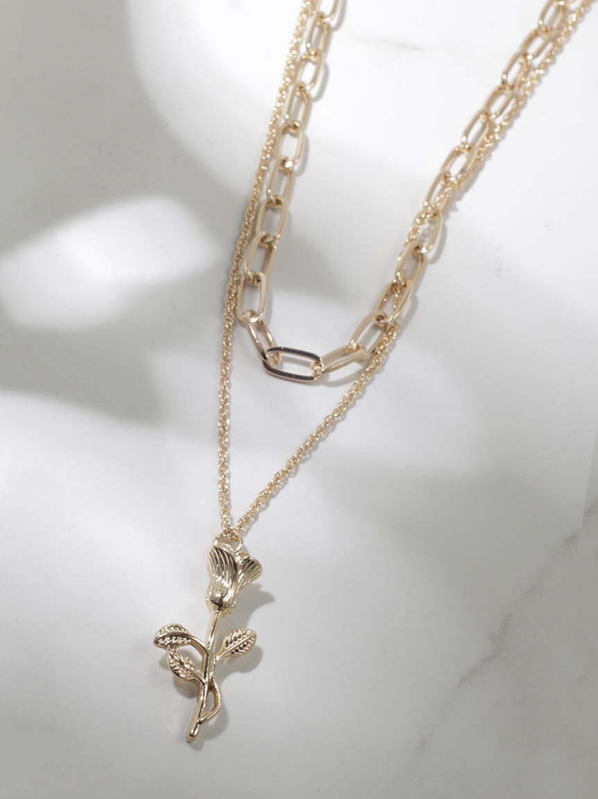 double layer rose necklace Image 1
