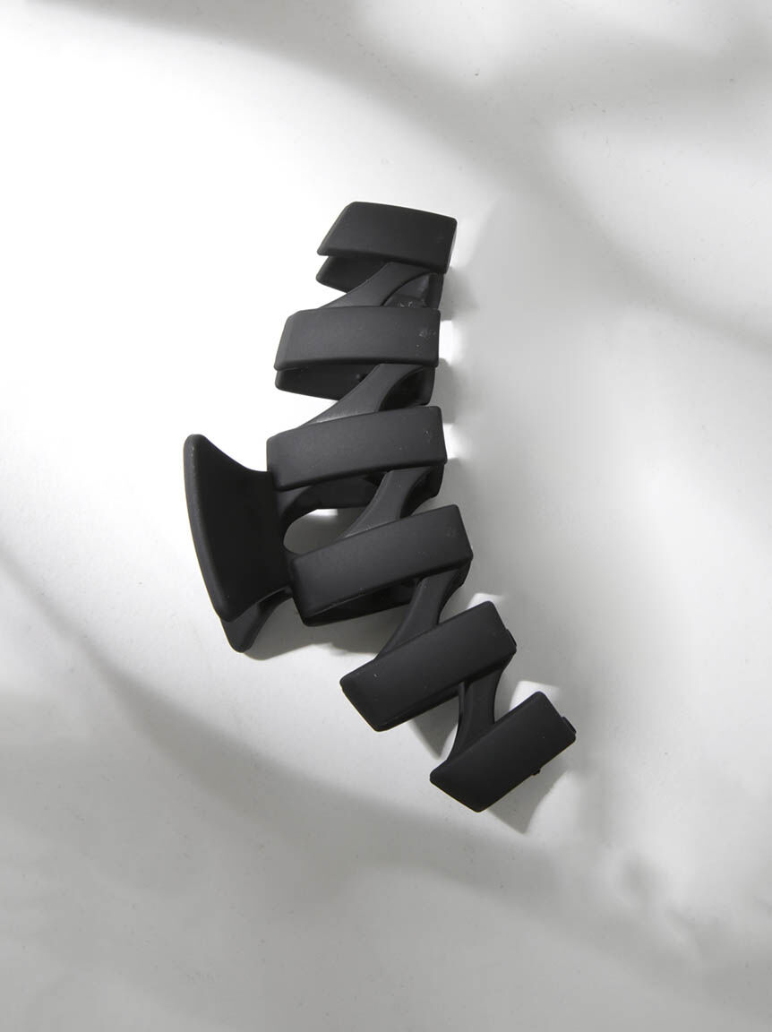 single large claw clip Image 2