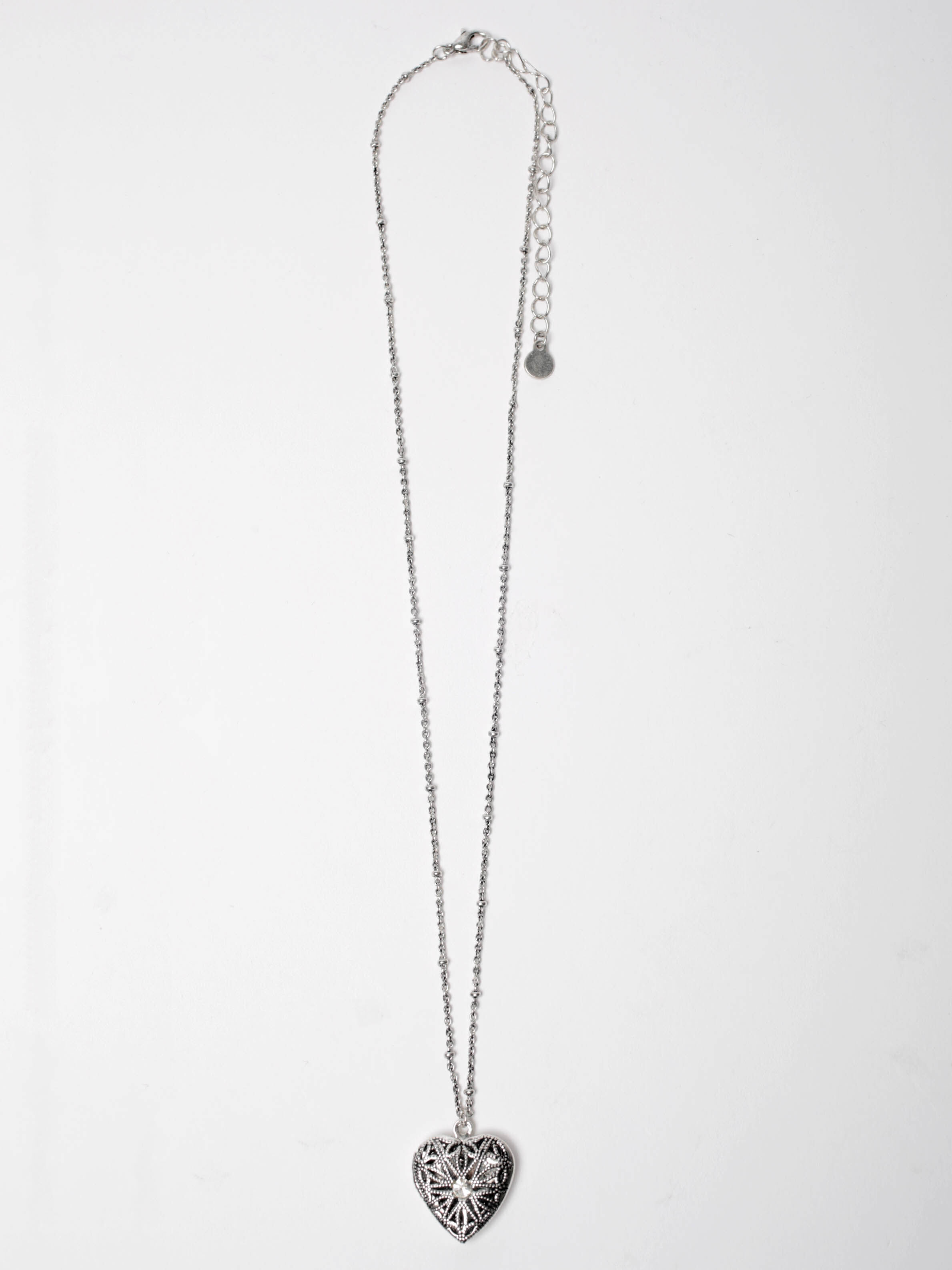 heart locket necklace Image 3