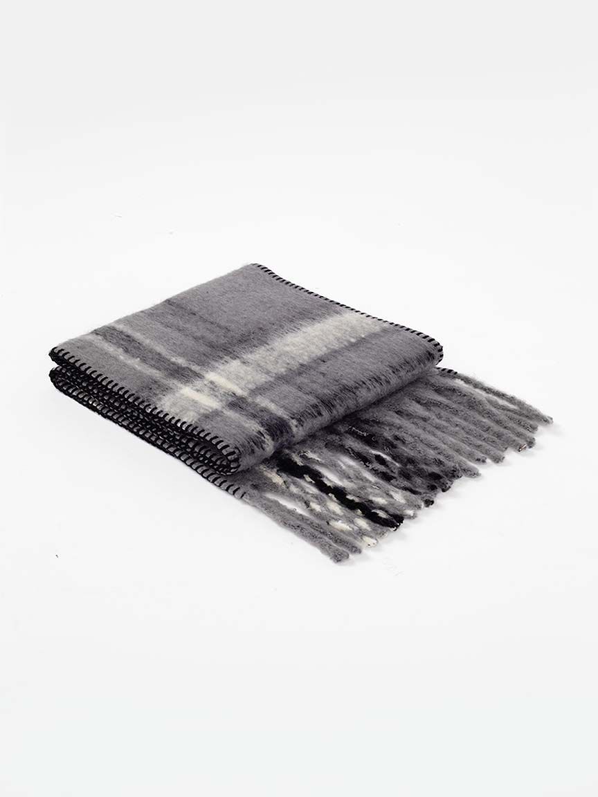 plaid scarf Image 2