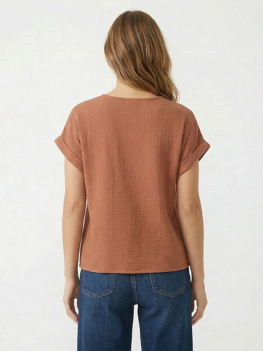 v-neck double gauze top Image 3