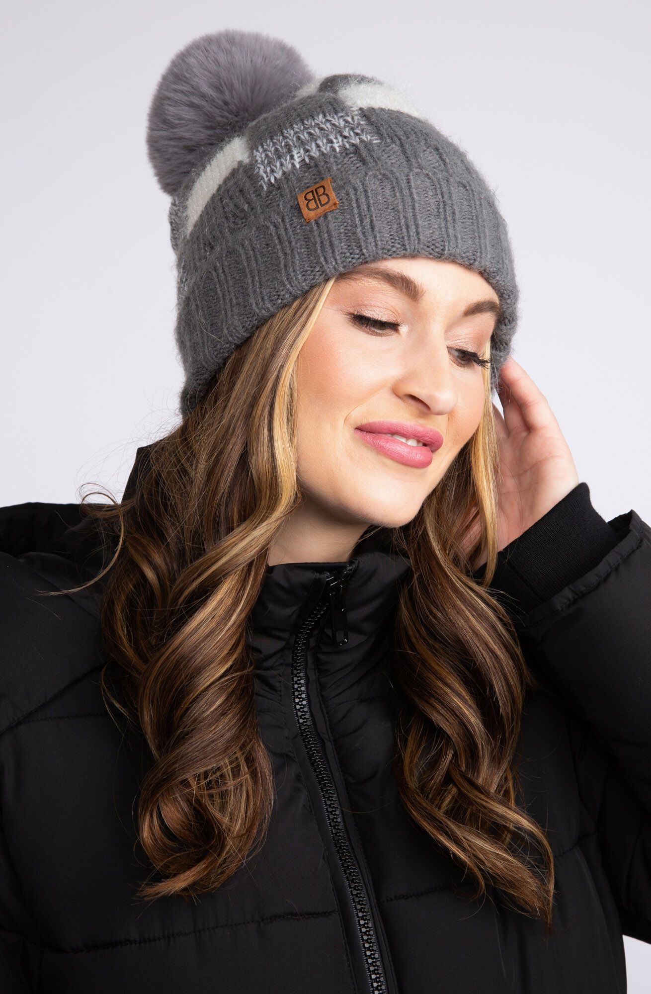 bb women toque charcoal plaid Image 3