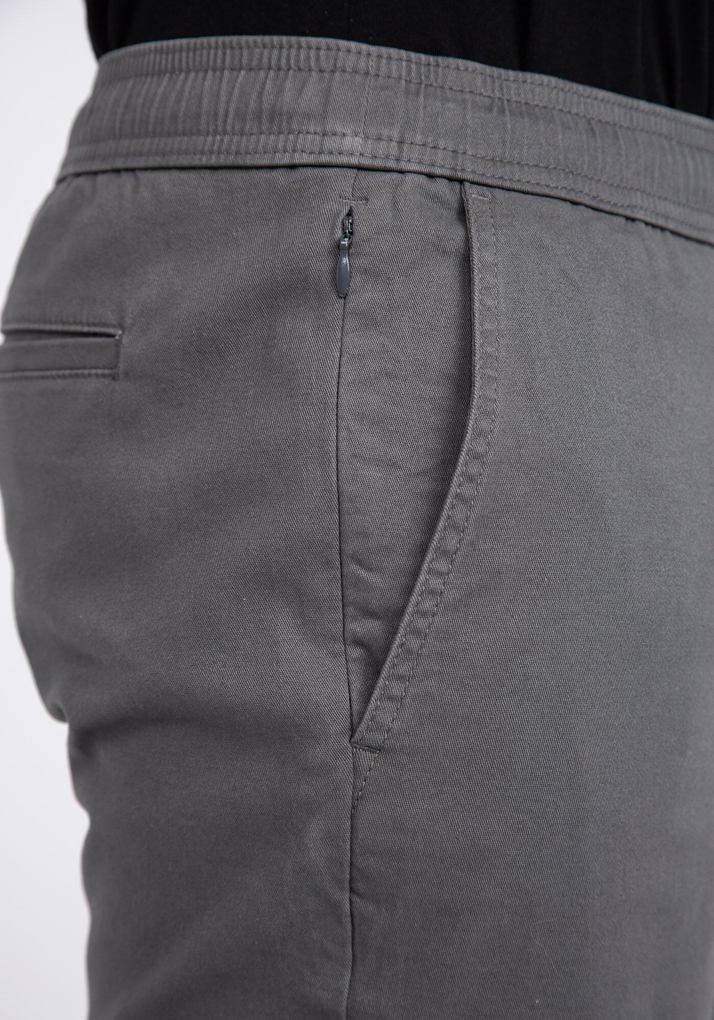 elijah pull on short Image 5