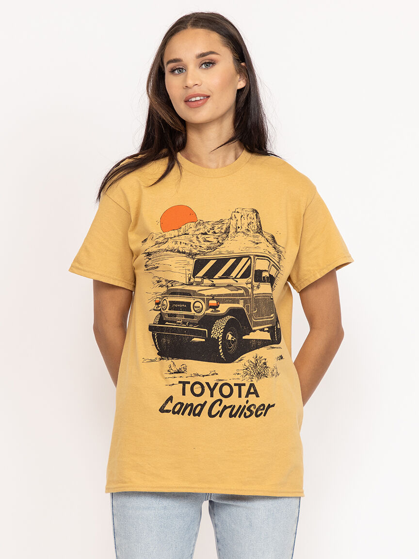 unisex toyota land cruiser graphic tee