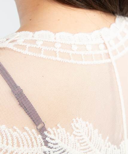embroidered mesh wrap Image 5
