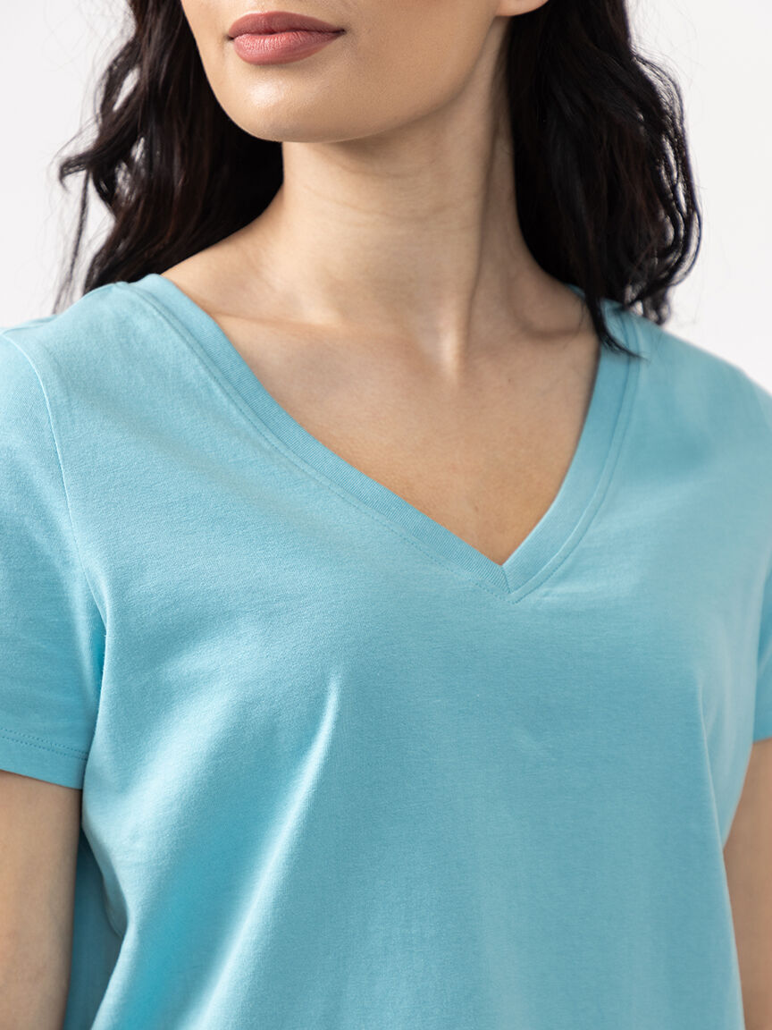 vickie v neck t-shirt Image 4