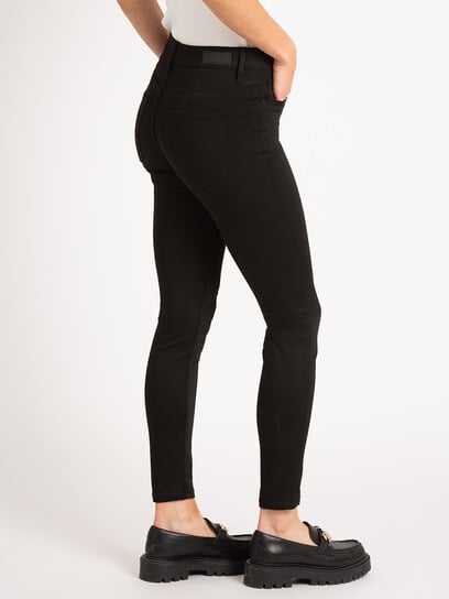 curvy skinny never fade black curvy skinny never fade black