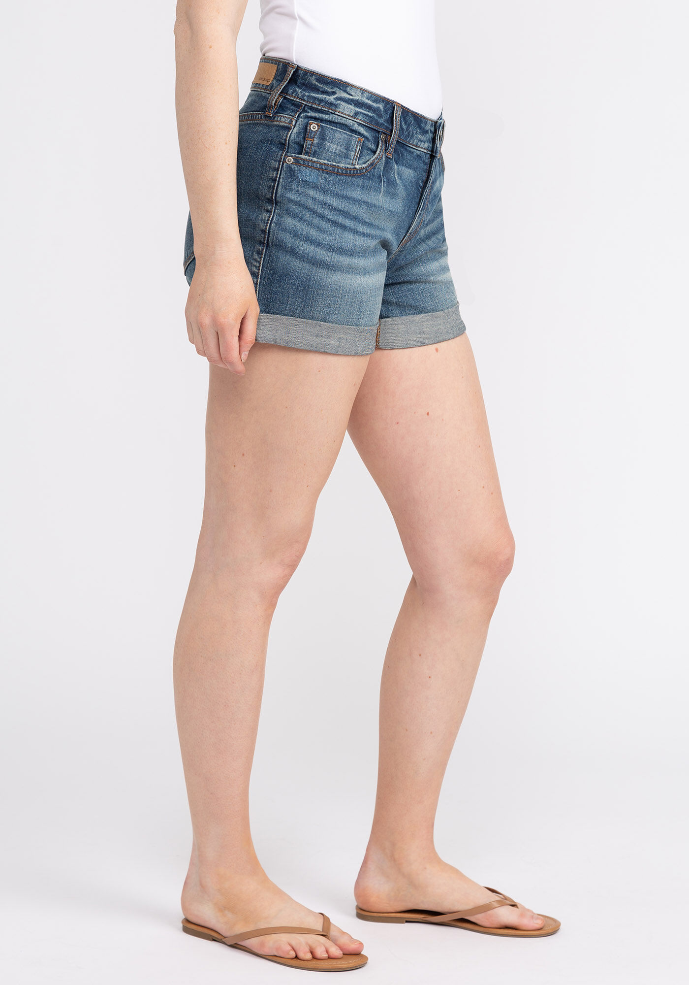 mid rise boyfriend shorts Image 4
