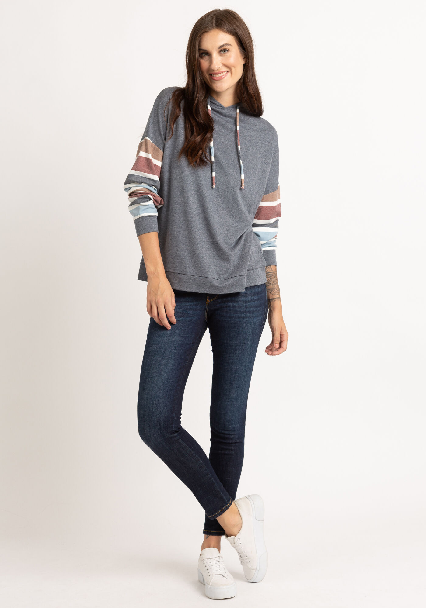 kari hooded long sleeve Image 3