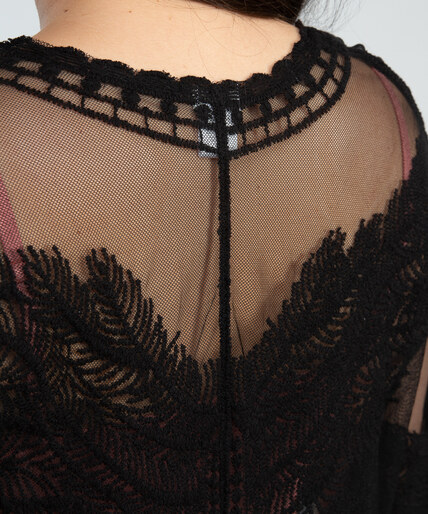 embroidered mesh wrap Image 4