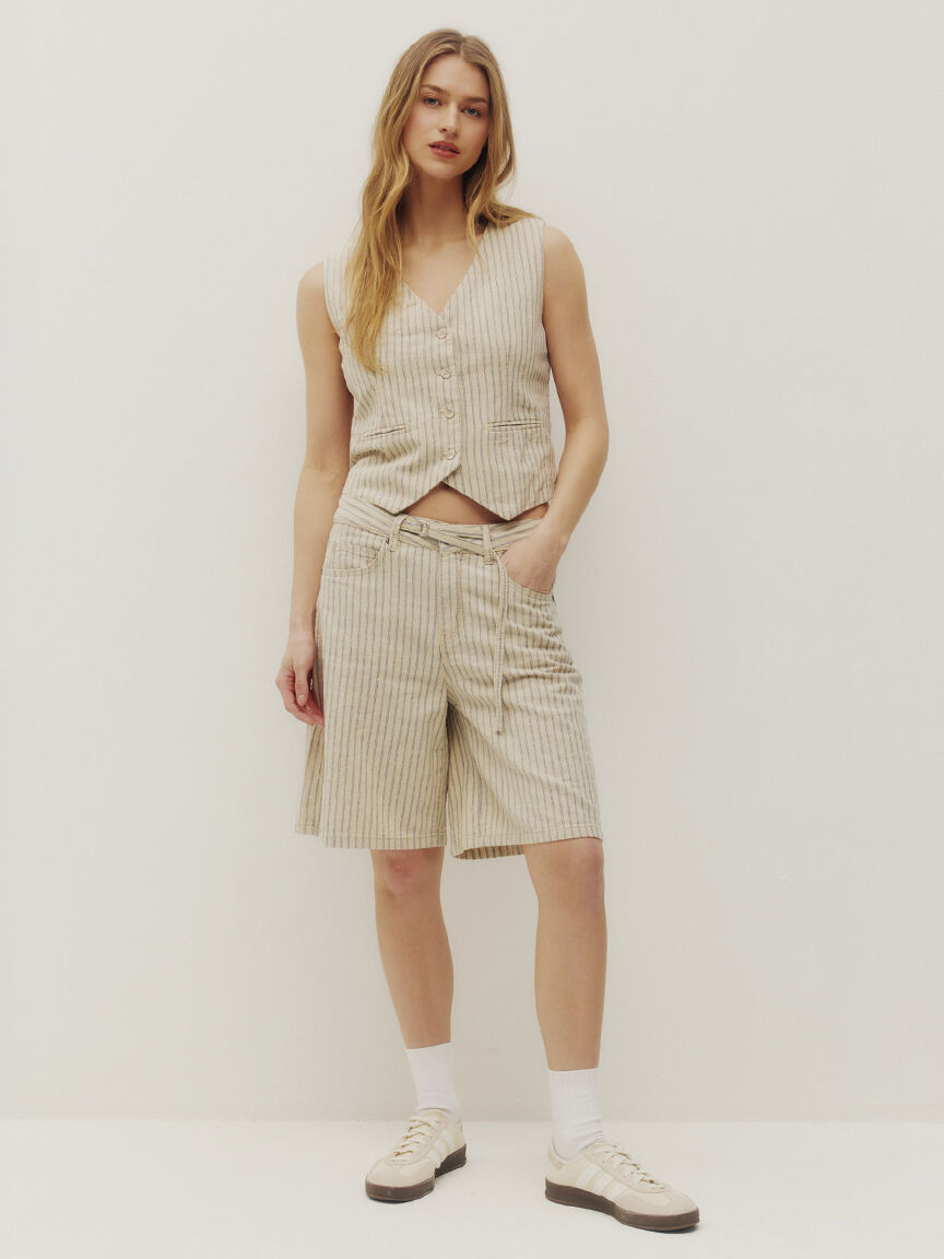 gwen adjustable vest