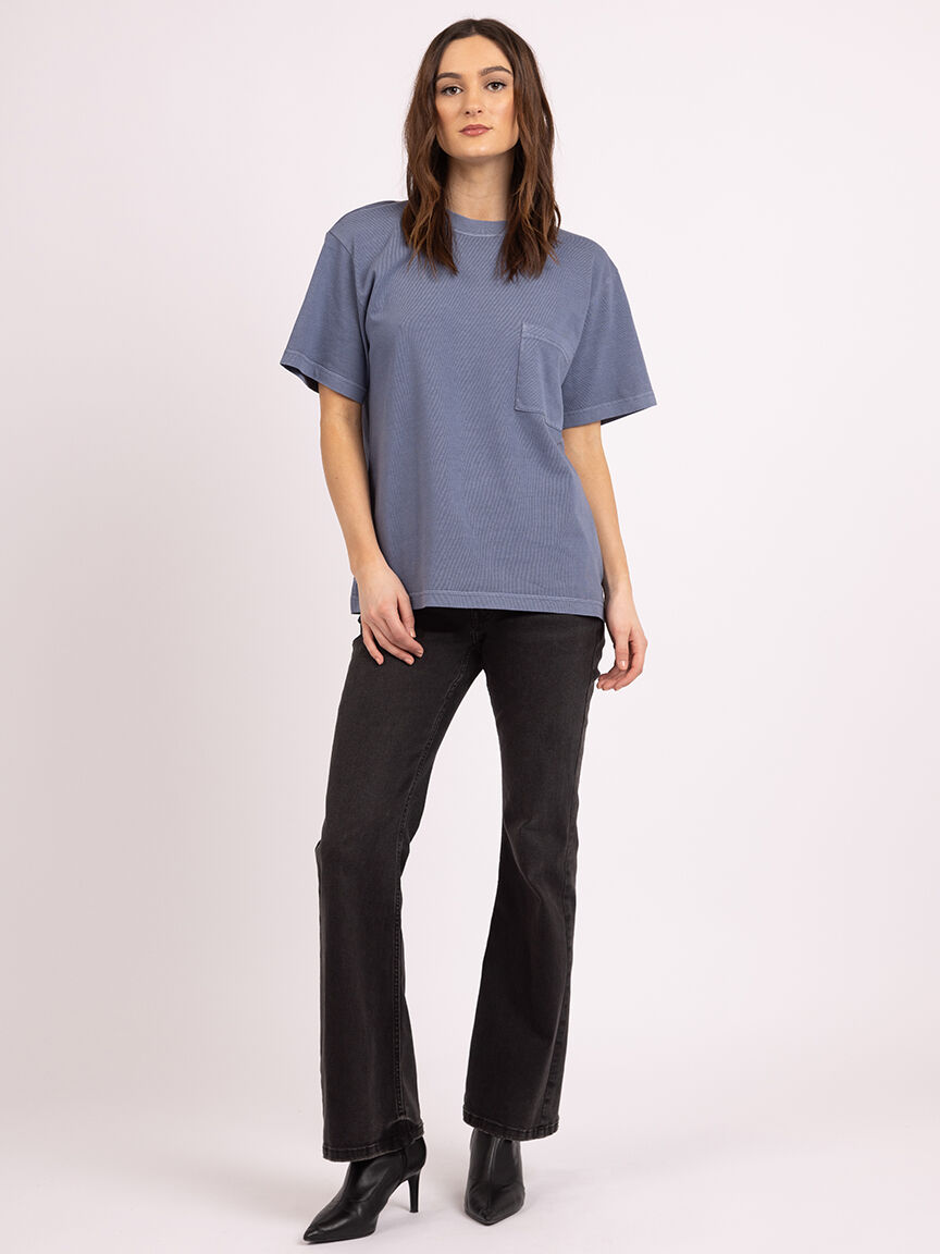 kade crewneck tshirt Image 2