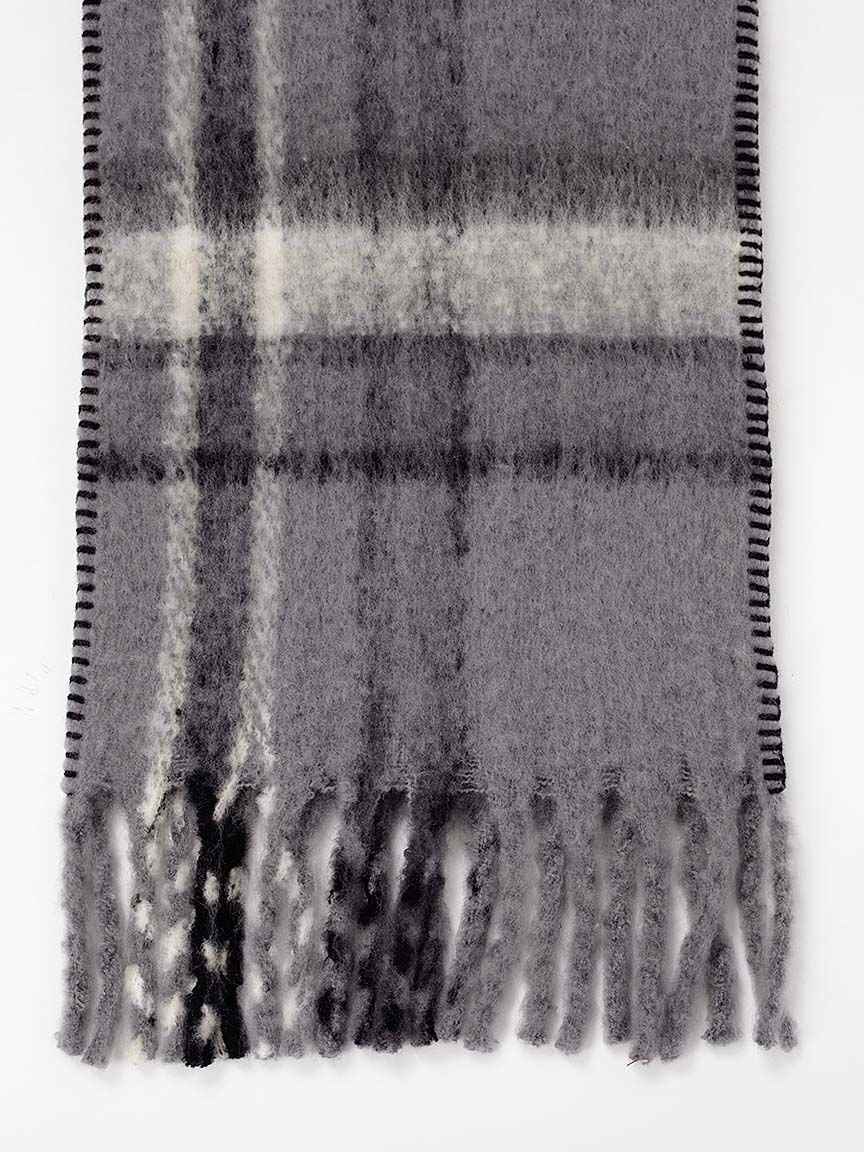 plaid scarf Image 3